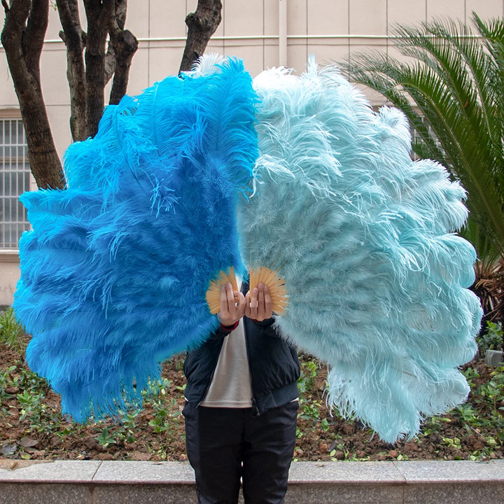 Eventail en plumes autruche 130cm