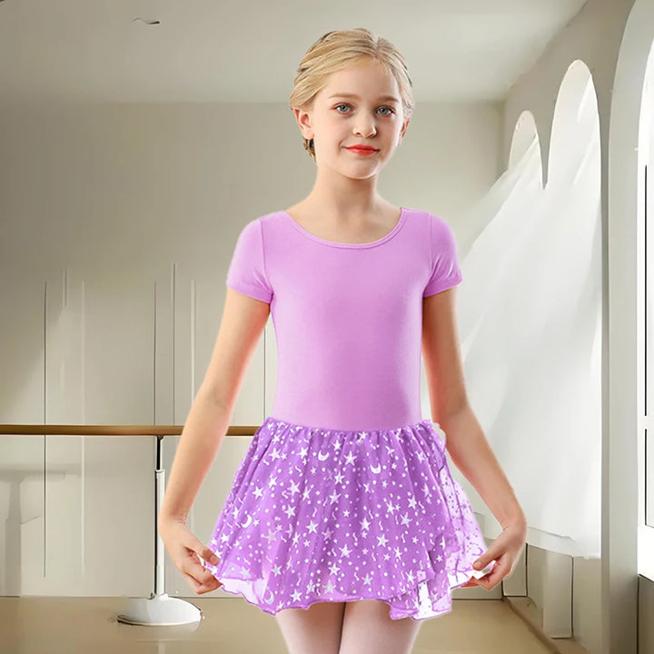 Justaucorps jupette brillante Bryanna manches & coloris au choix