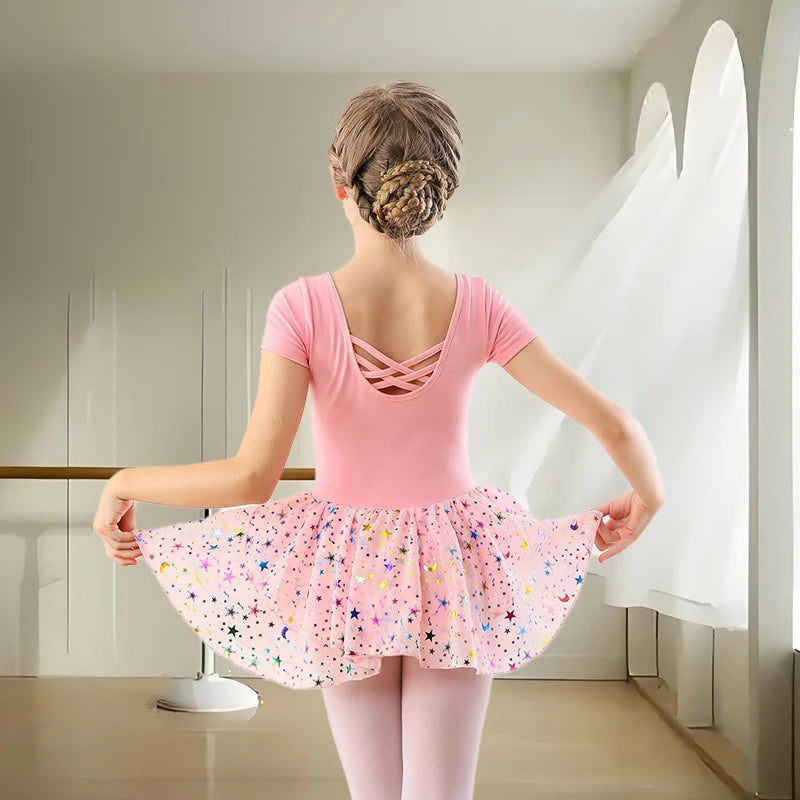 Justaucorps jupette brillante Bryanna manches & coloris au choix