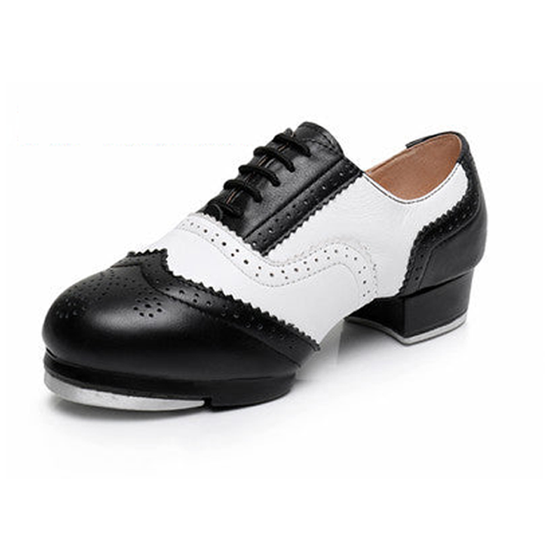 Chaussures Claquettes sneakers femme noir et blanc T42