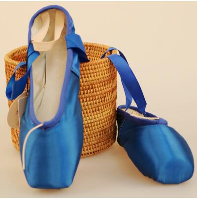 Chaussons Pointes satin bleu taille 40