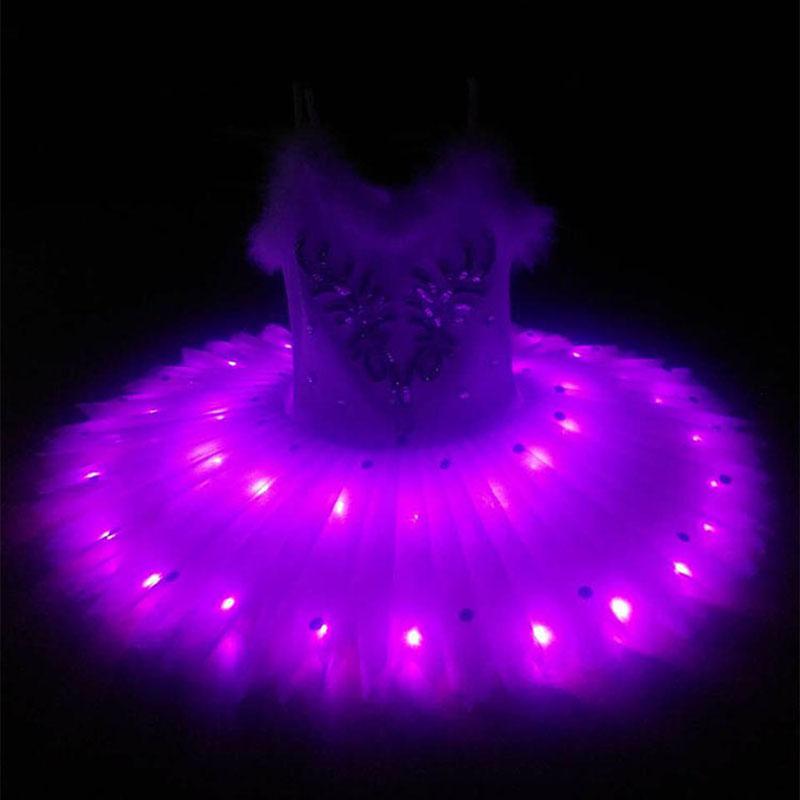 Robe Tutu bretelles lumières LED coloris blanc ou violet