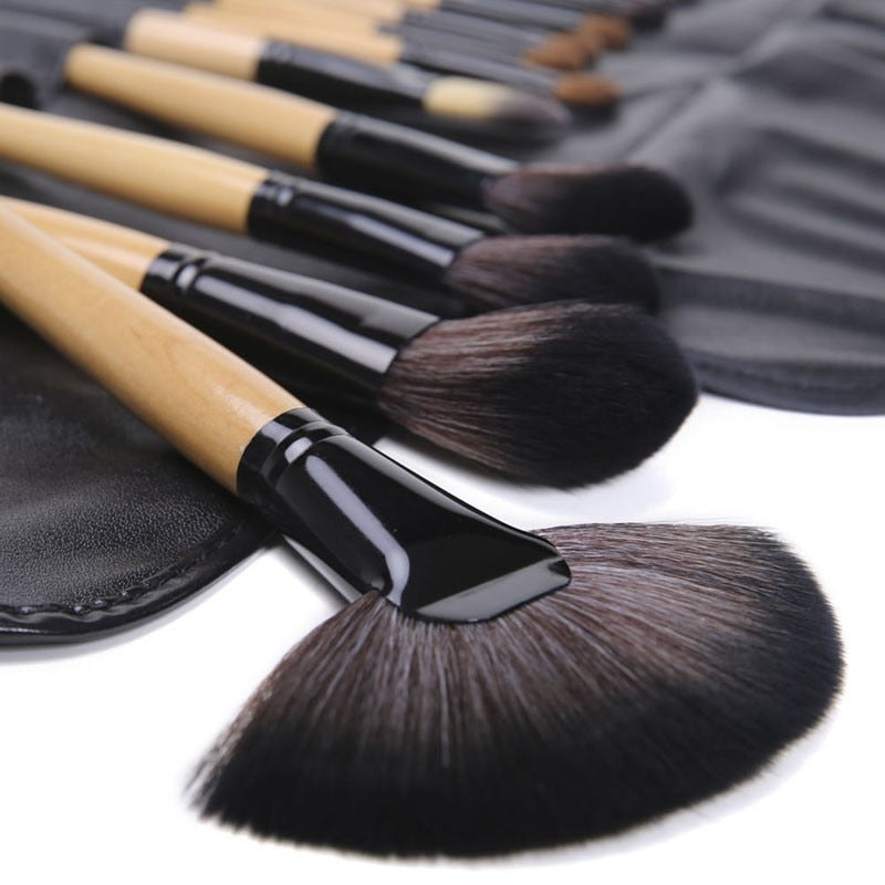 Set de 24 pinceaux de maquillage professionnel avec housse