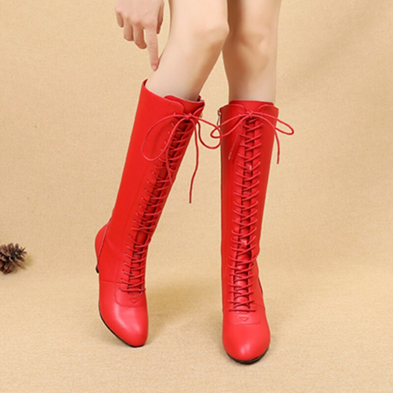 Chaussures Bottes Bottines de danse pour femmes coloris noir ou rouge - Dance Store