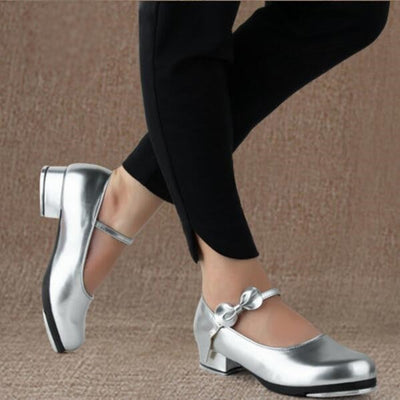 Chaussures Claquettes vernies argent taille 37