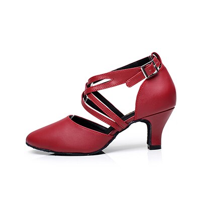 Chaussures de danse fermées coloris rouge - Talons de 5 à 8.3cm